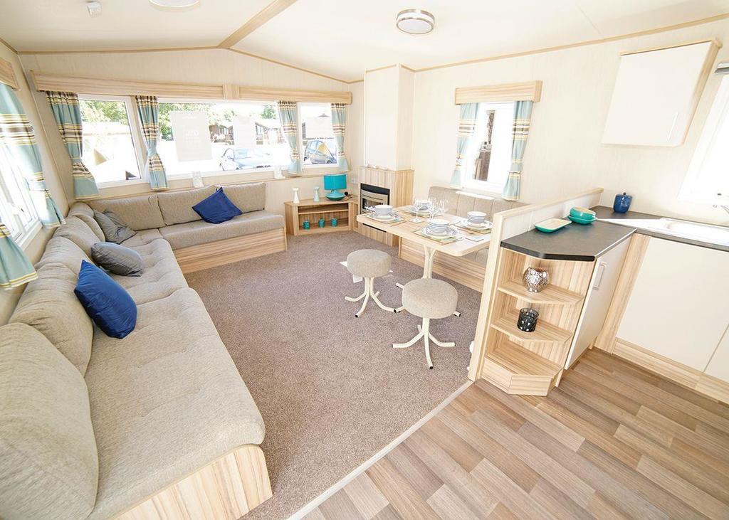Hoburne Cotswold Hotel South Cerney Esterno foto